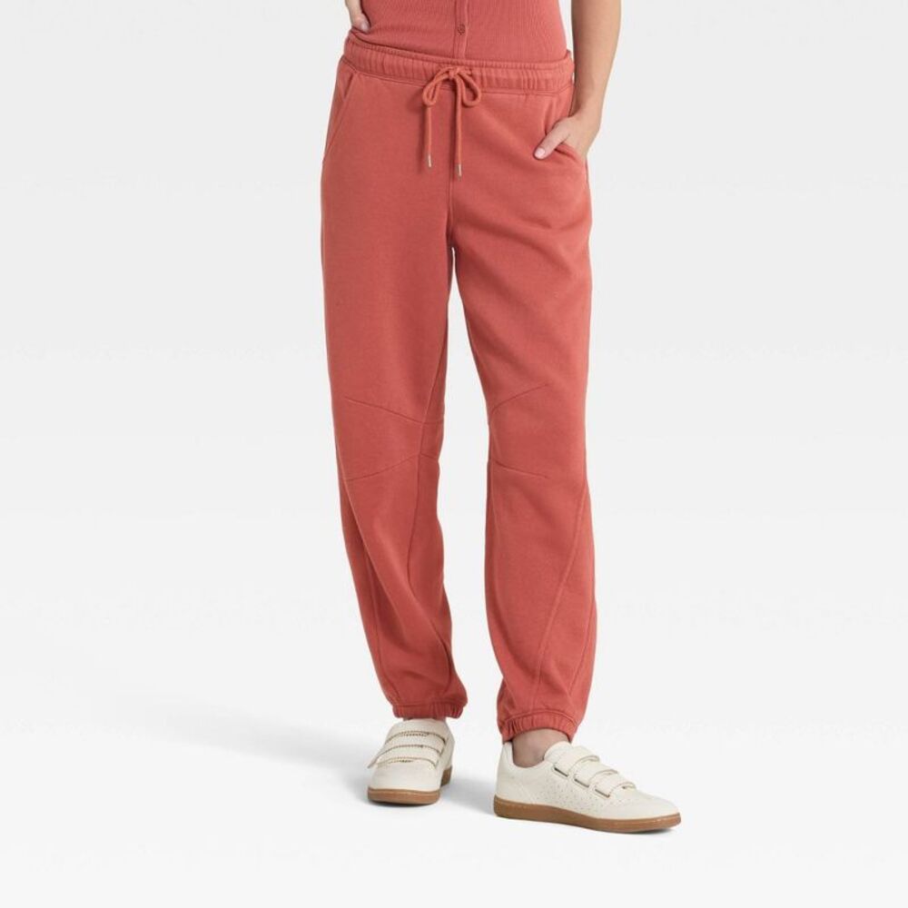 Women's Mid-Rise Barrel Leg Sweatpants - Universal Thread Rust XL